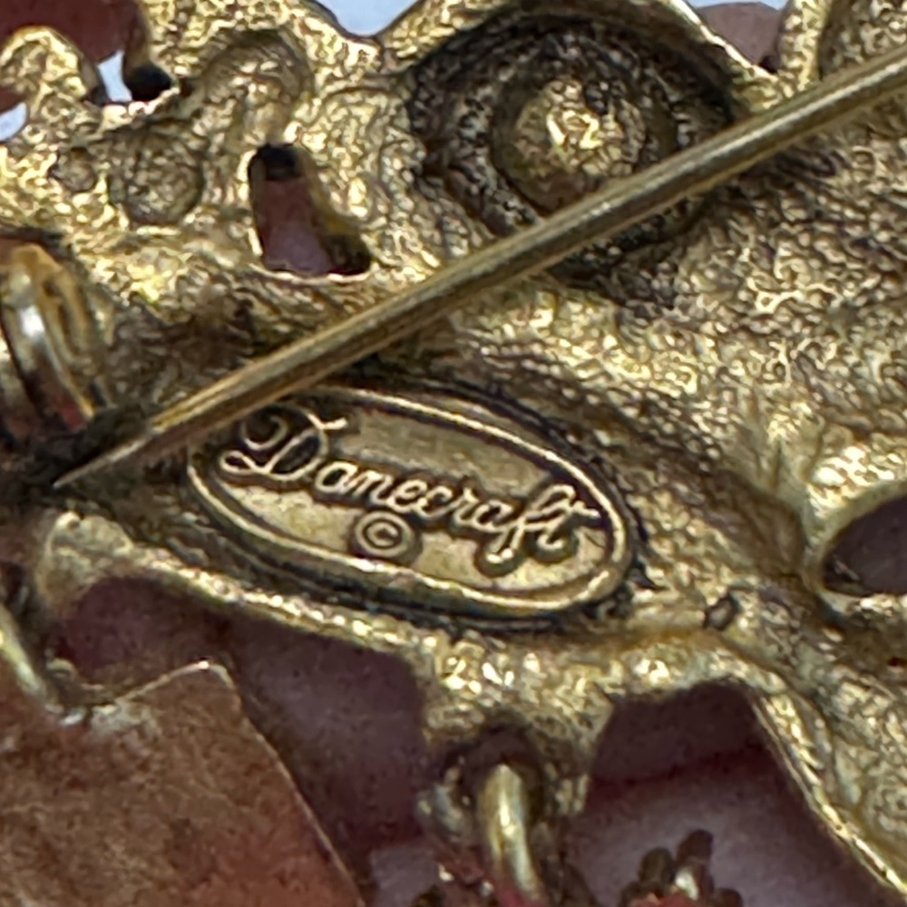 Vintage Danecraft I Love Baking Gold Tone Lapel Brooch with Charms. - Picture 3 of 5